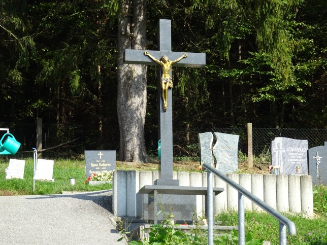 Friedhofskreuz in Krottendorf bei Gssing